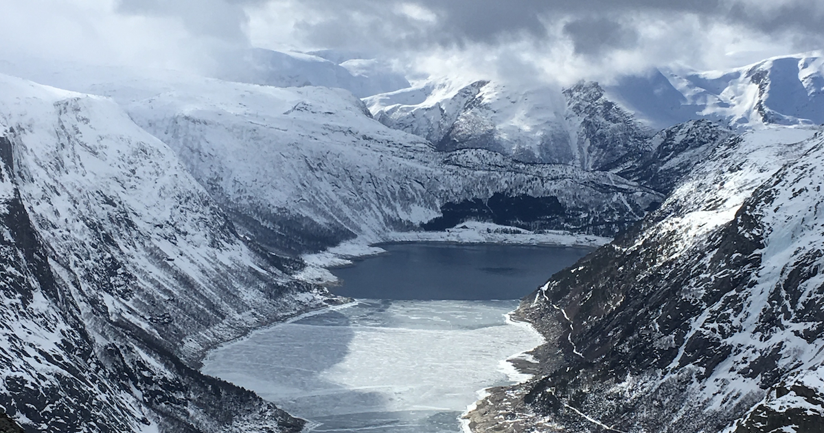挪威冬天時的 TrollTunga